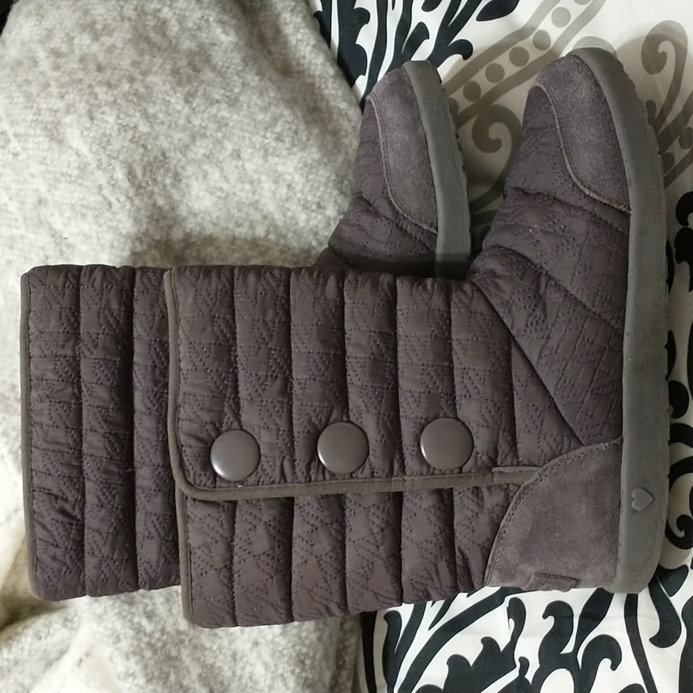 Ugg boots adult size 5 Gray - Picture 2 of 9